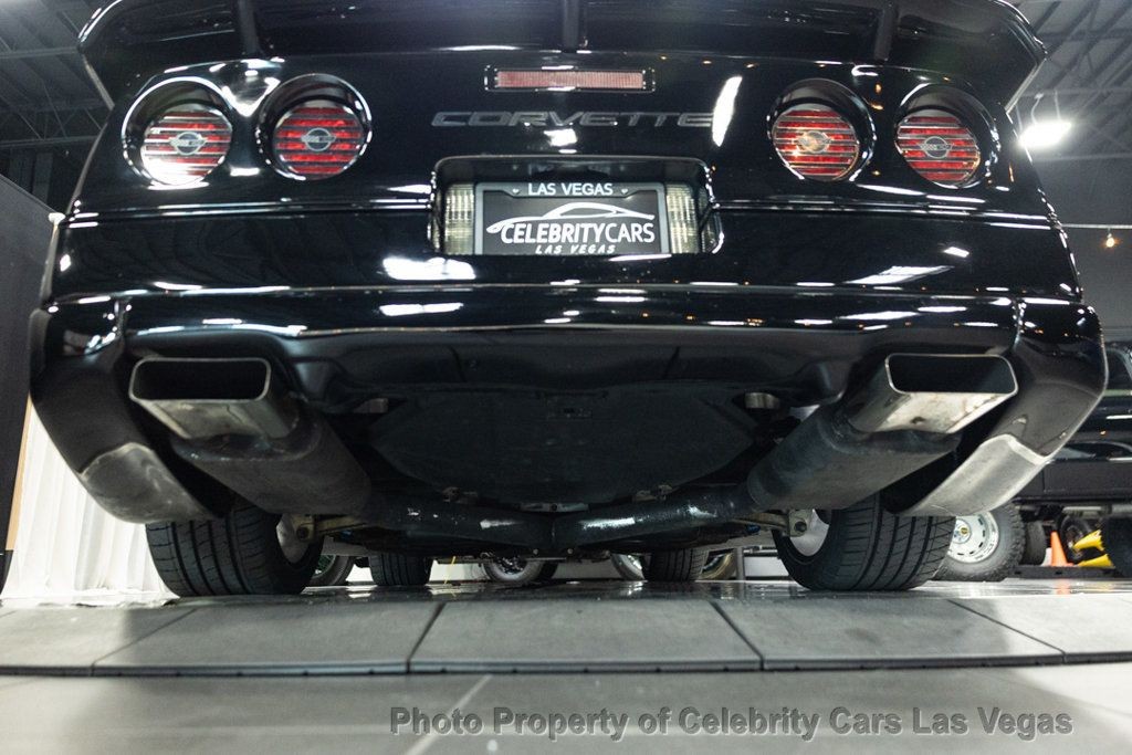 Chevrolet-Corvette-1985-10