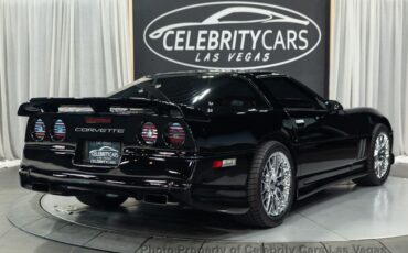 Chevrolet-Corvette-1985-2