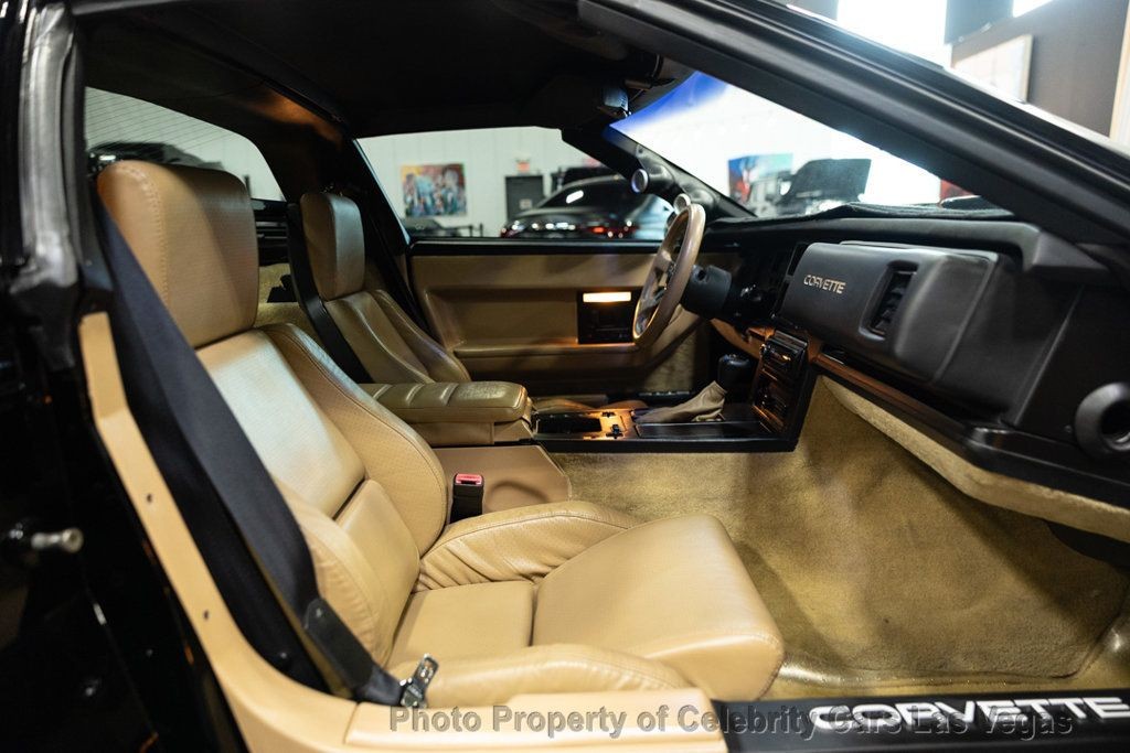 Chevrolet-Corvette-1985-5