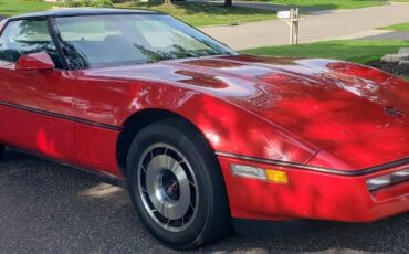 Chevrolet-Corvette-1985-Hatchback-1