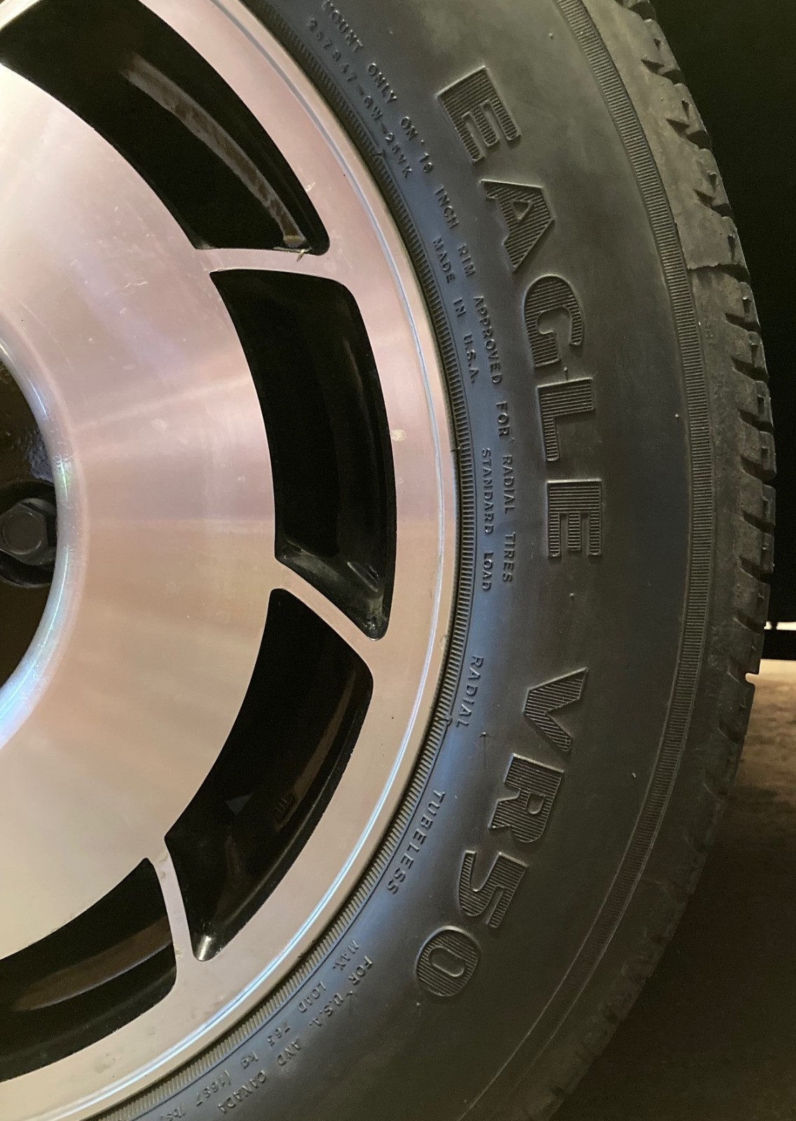 Chevrolet-Corvette-1985-Hatchback-23