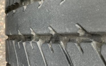 Chevrolet-Corvette-1985-Hatchback-24