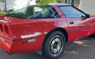 Chevrolet-Corvette-1985-Hatchback-4