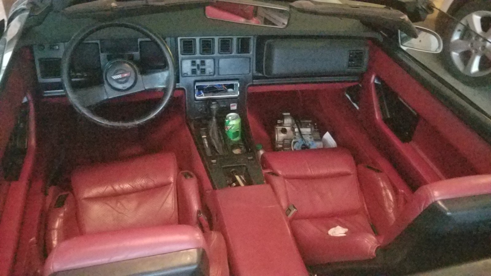 Chevrolet-Corvette-1986-Convertible-1