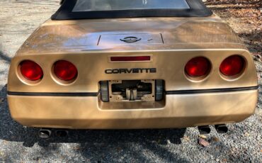 Chevrolet-Corvette-1986-Convertible-10