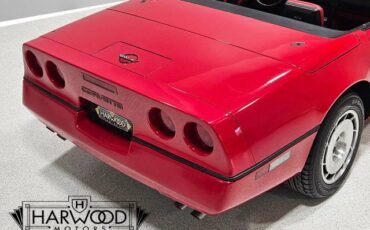 Chevrolet-Corvette-1986-Convertible-17