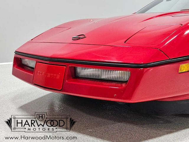 Chevrolet-Corvette-1986-Convertible-19