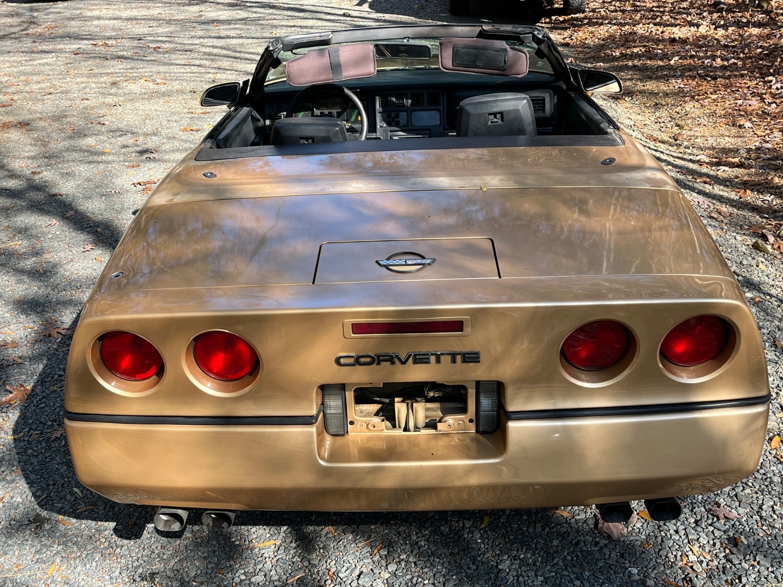 Chevrolet-Corvette-1986-Convertible-2