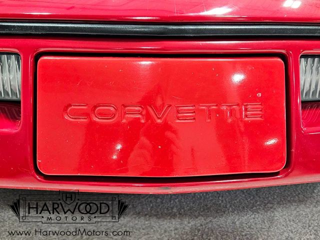 Chevrolet-Corvette-1986-Convertible-21