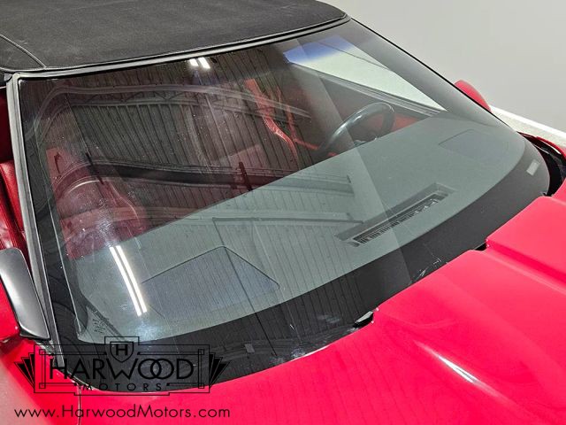 Chevrolet-Corvette-1986-Convertible-31