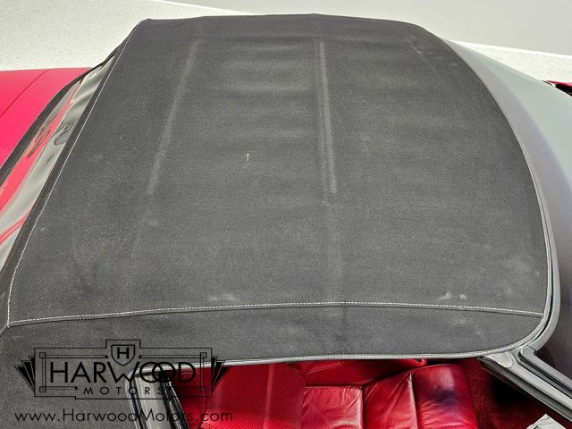 Chevrolet-Corvette-1986-Convertible-32