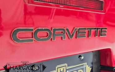 Chevrolet-Corvette-1986-Convertible-36