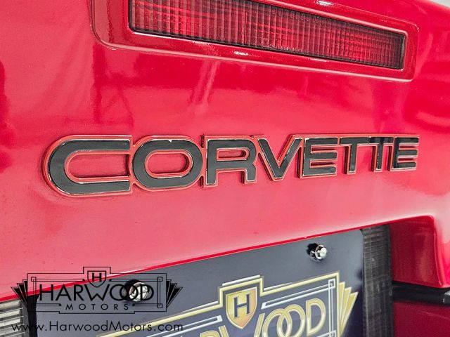 Chevrolet-Corvette-1986-Convertible-36