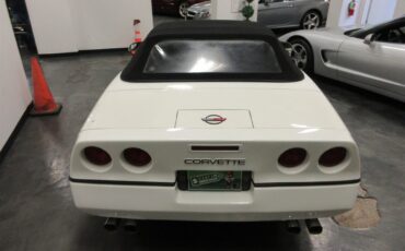 Chevrolet-Corvette-1987-Convertible-10