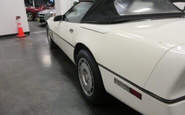 Chevrolet-Corvette-1987-Convertible-19