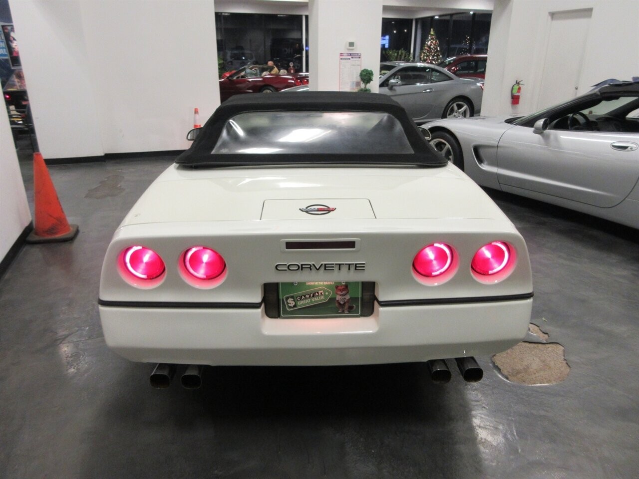 Chevrolet-Corvette-1987-Convertible-8