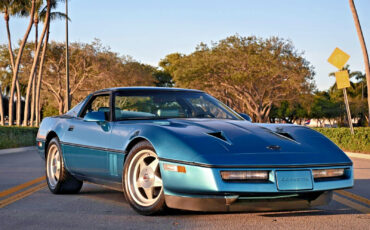 Chevrolet-Corvette-1987-Coupe-1