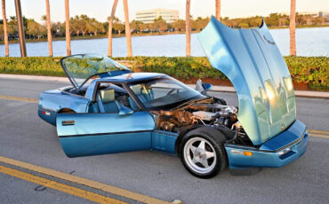 Chevrolet-Corvette-1987-Coupe-14