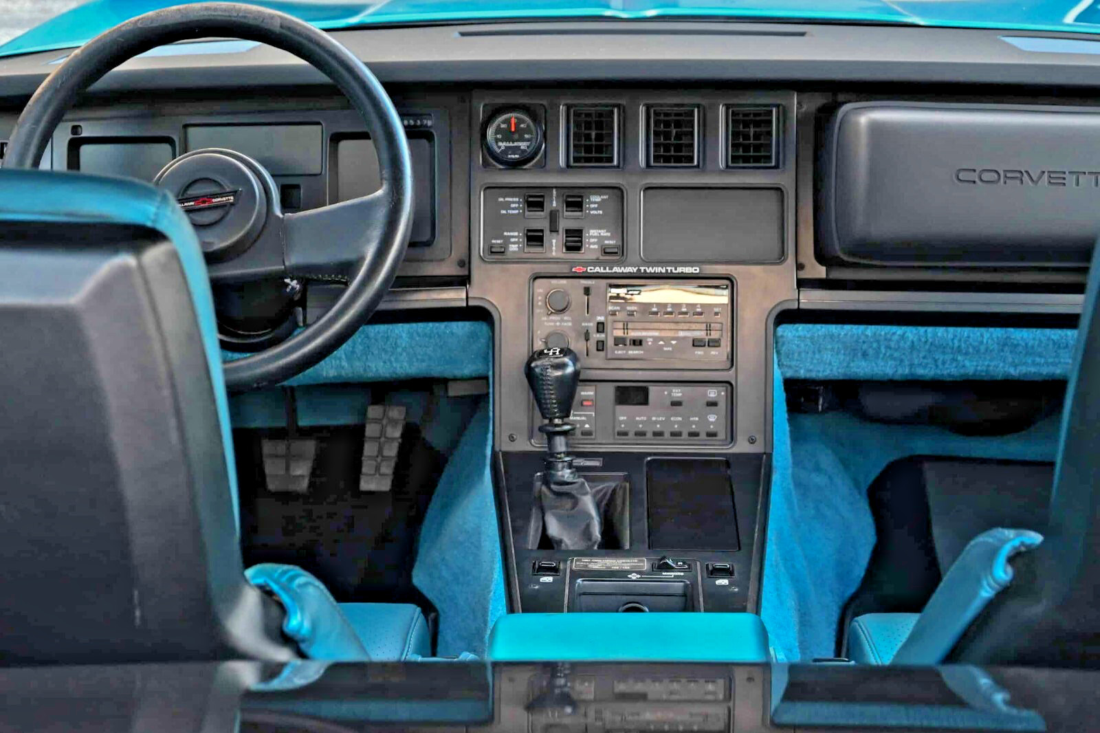 Chevrolet-Corvette-1987-Coupe-16