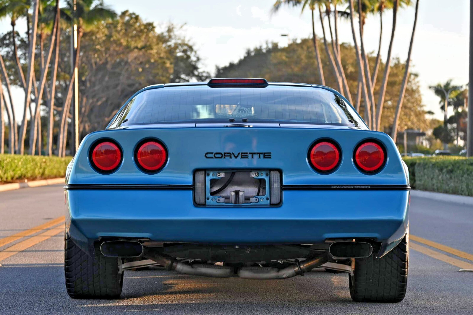 Chevrolet-Corvette-1987-Coupe-8