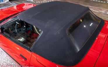 Chevrolet-Corvette-1988-29