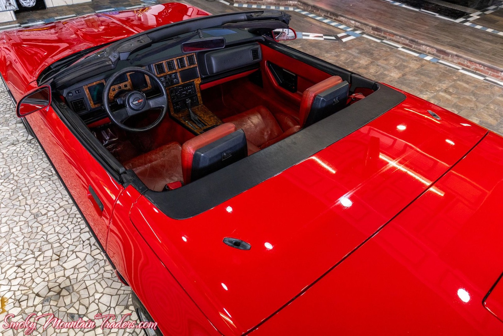 Chevrolet-Corvette-1988-31