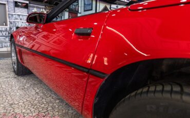 Chevrolet-Corvette-1988-33