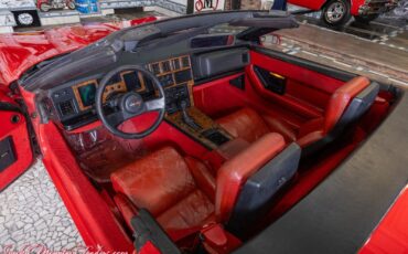 Chevrolet-Corvette-1988-36