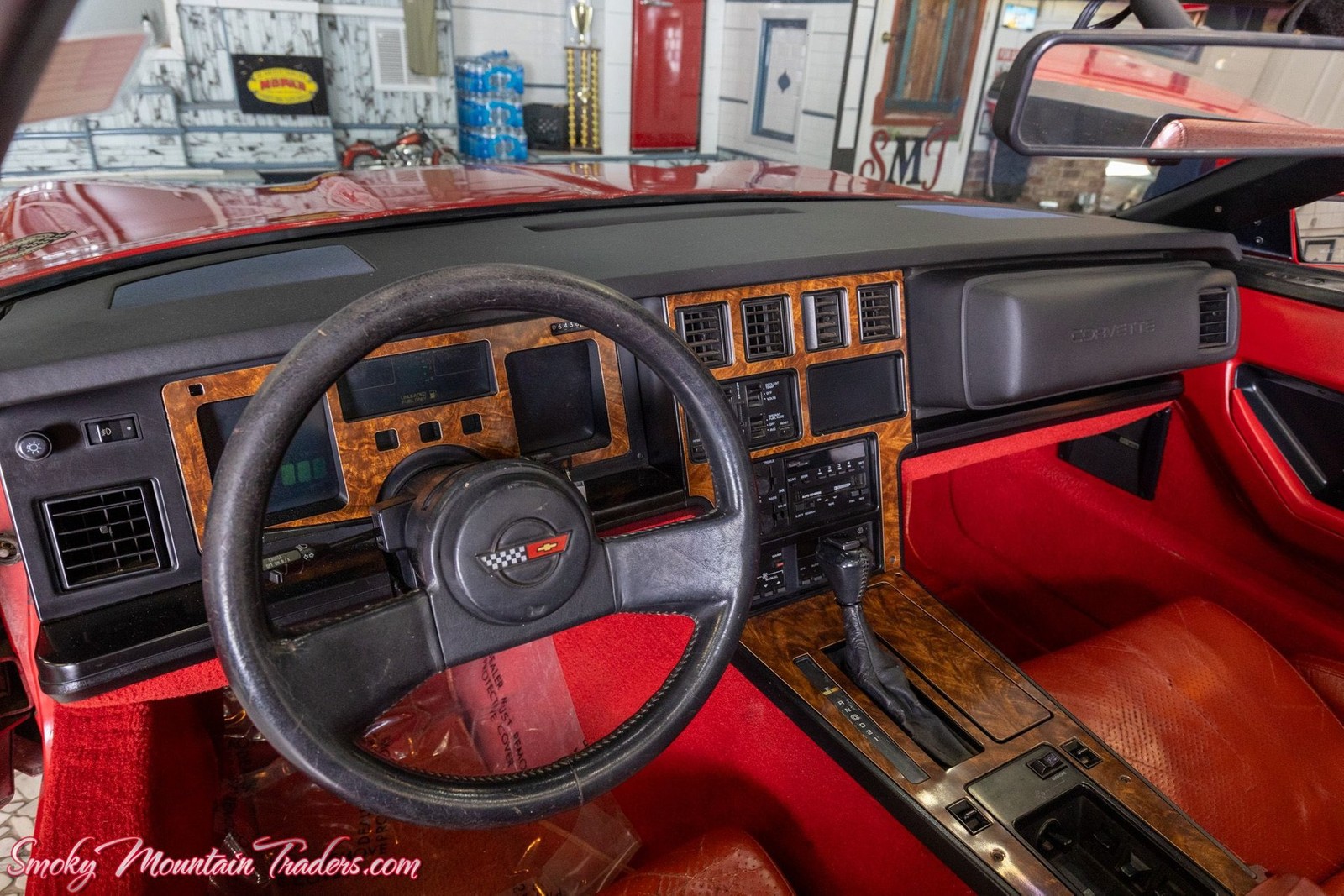 Chevrolet-Corvette-1988-37