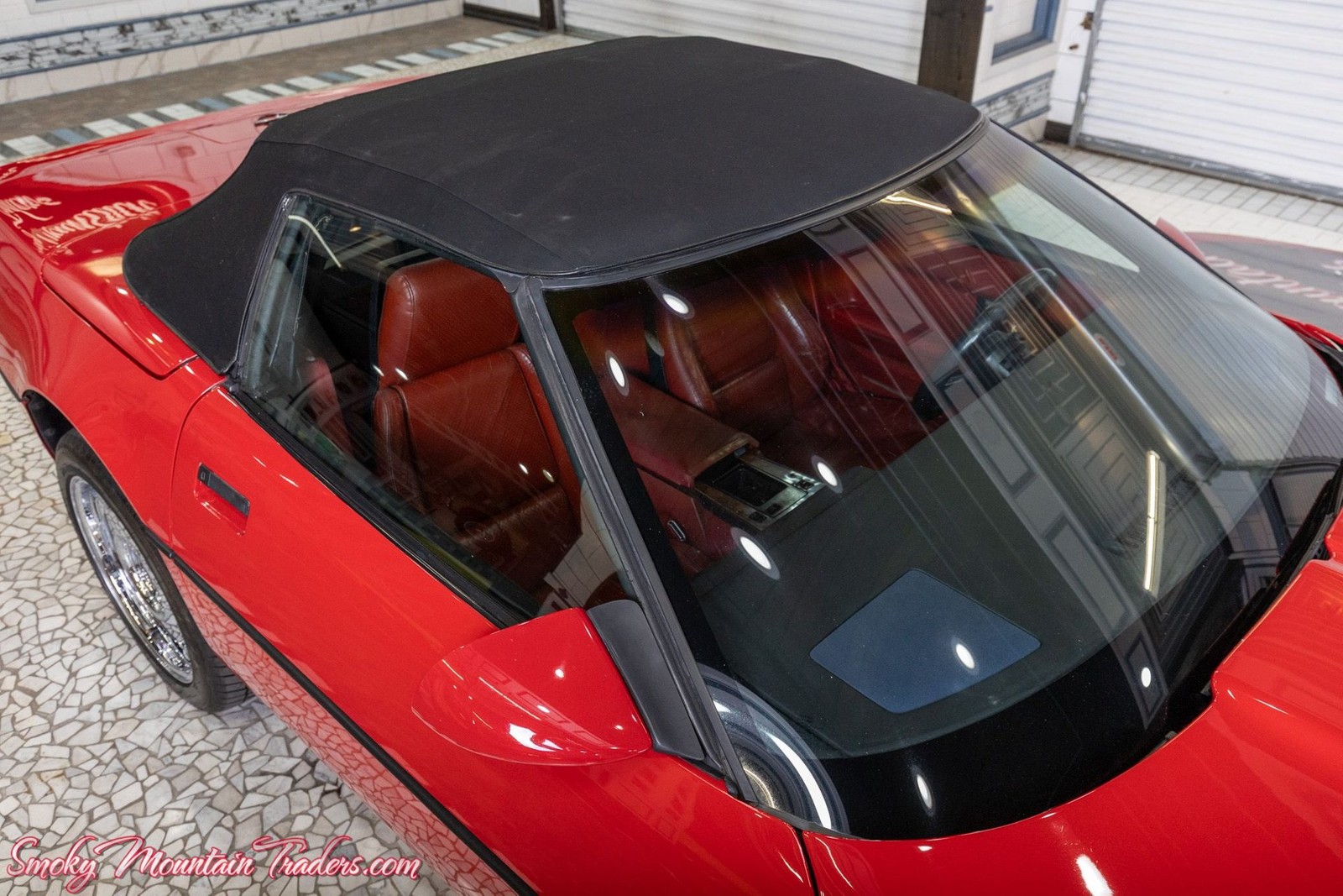 Chevrolet-Corvette-1988-9