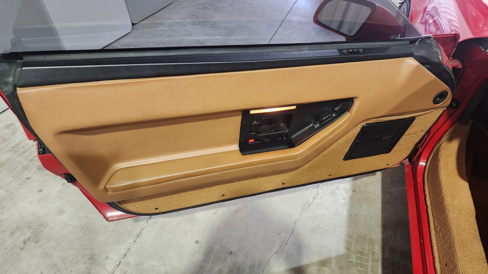 Chevrolet-Corvette-1988-Hatchback-10