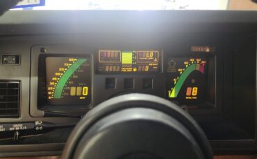 Chevrolet-Corvette-1988-Hatchback-14