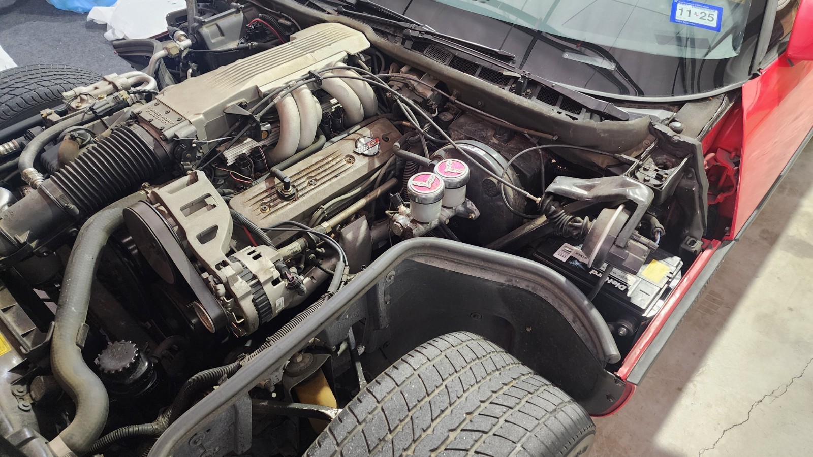 Chevrolet-Corvette-1988-Hatchback-16