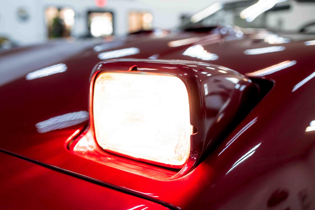 Chevrolet-Corvette-1989-Convertible-24