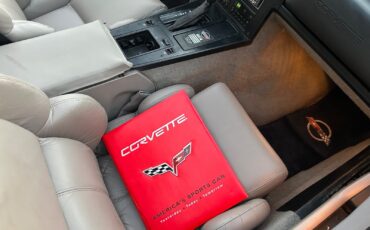 Chevrolet-Corvette-1989-Convertible-27