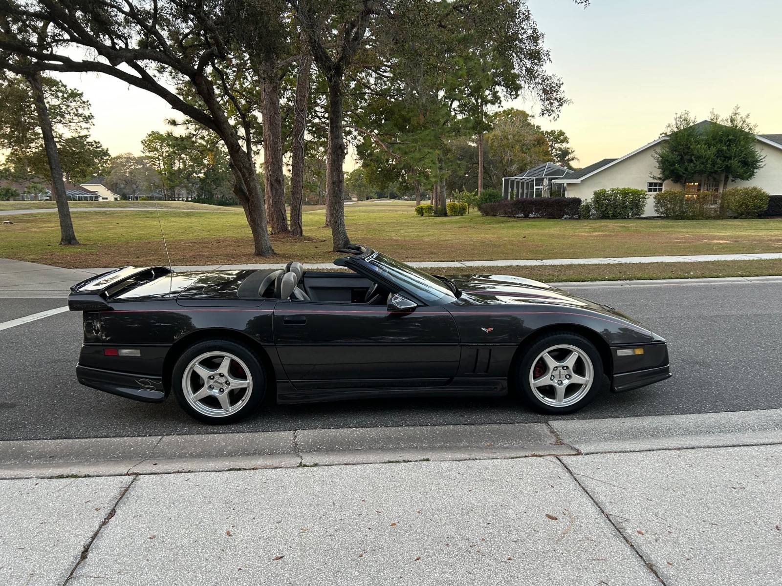 Chevrolet-Corvette-1989-Convertible-33