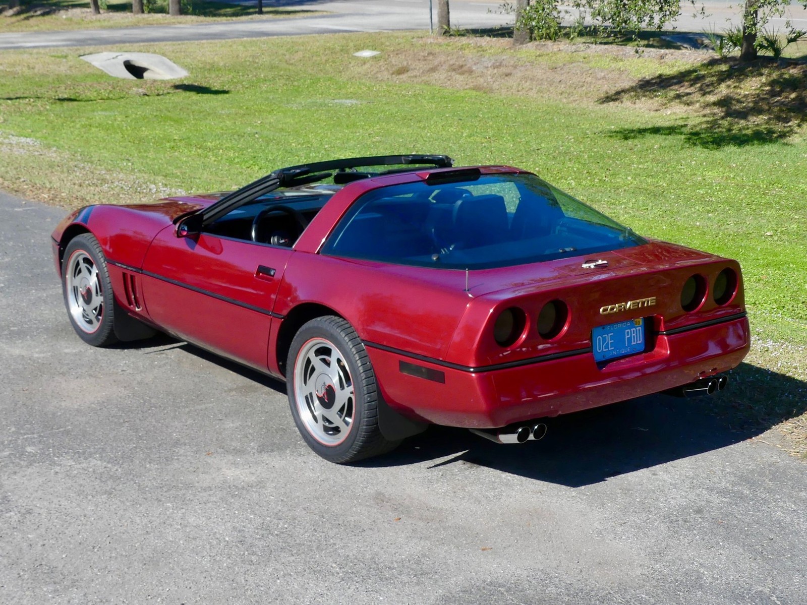 Chevrolet-Corvette-1989-Coupe-17