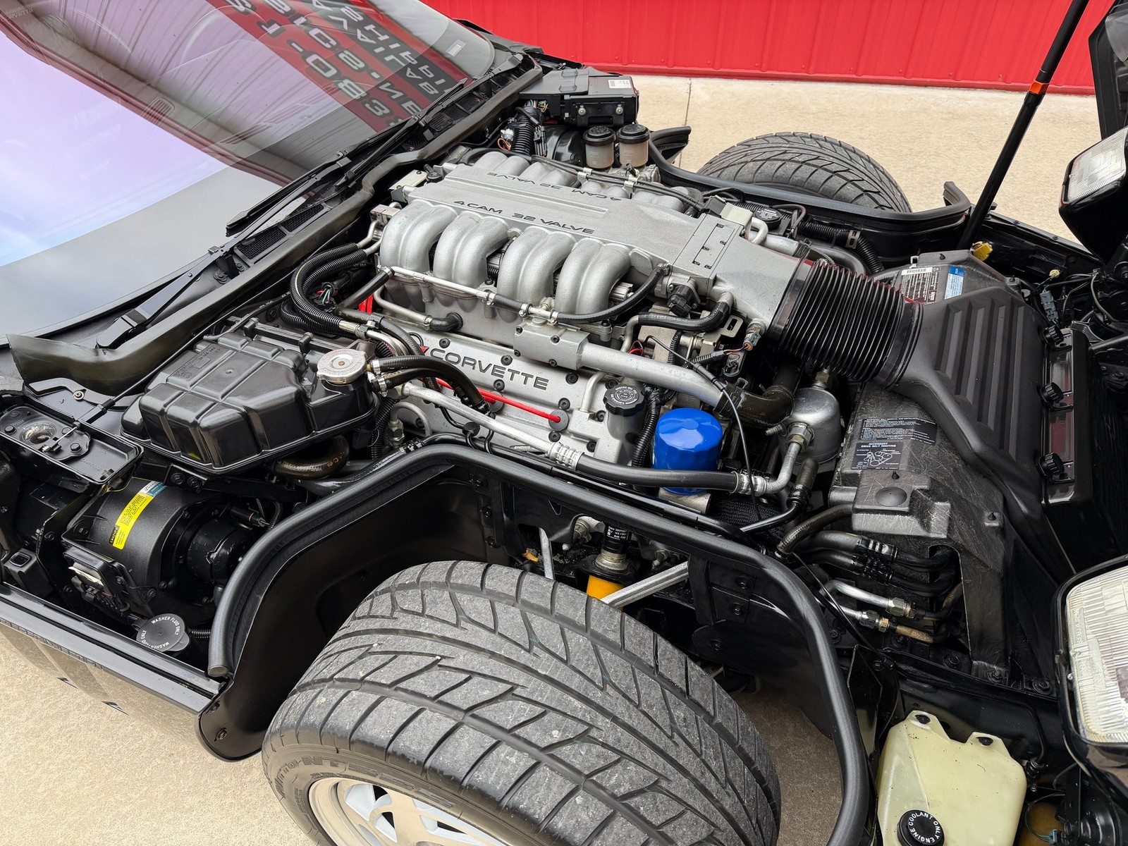 Chevrolet-Corvette-1990-Coupe-2