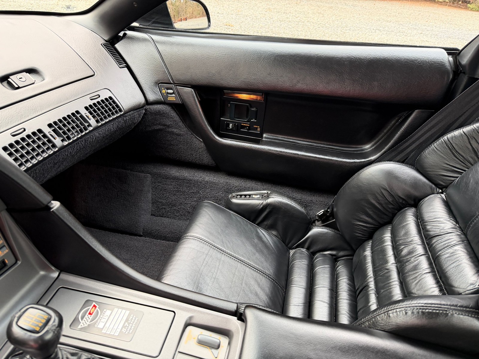 Chevrolet-Corvette-1990-Coupe-27