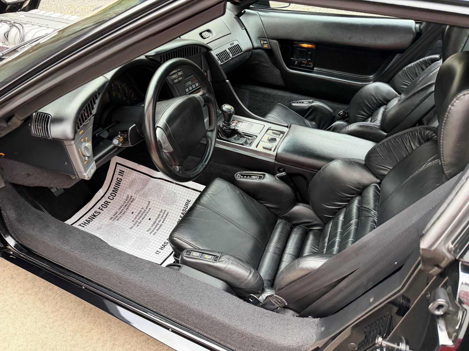 Chevrolet-Corvette-1990-Coupe-34