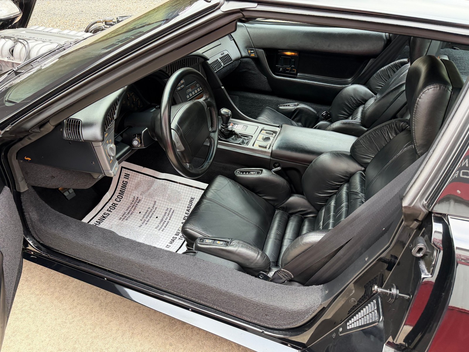 Chevrolet-Corvette-1990-Coupe-35