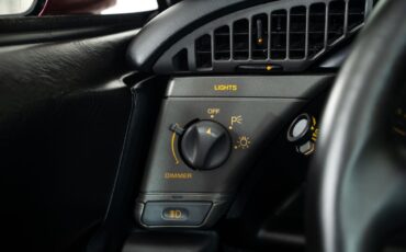 Chevrolet-Corvette-1990-Hatchback-25