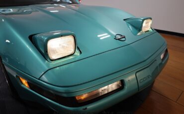 Chevrolet-Corvette-1991-Convertible-11