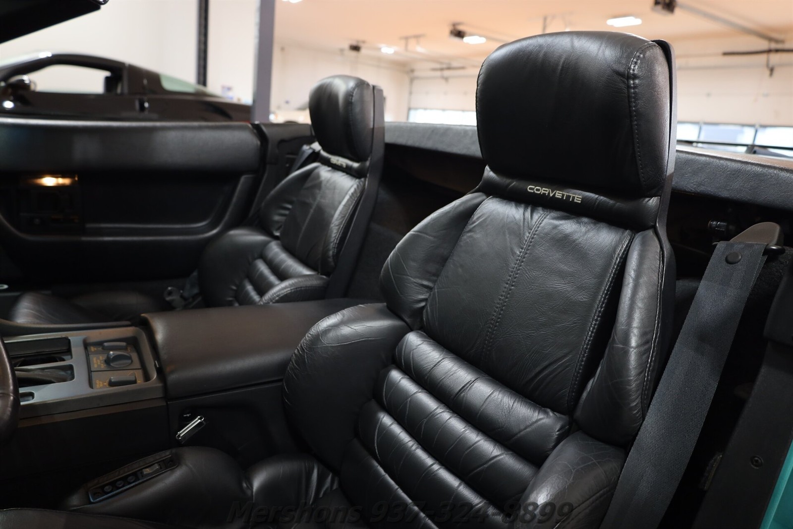 Chevrolet-Corvette-1991-Convertible-15