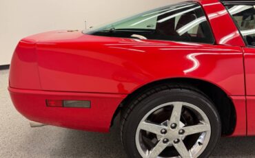 Chevrolet-Corvette-1991-Hatchback-10