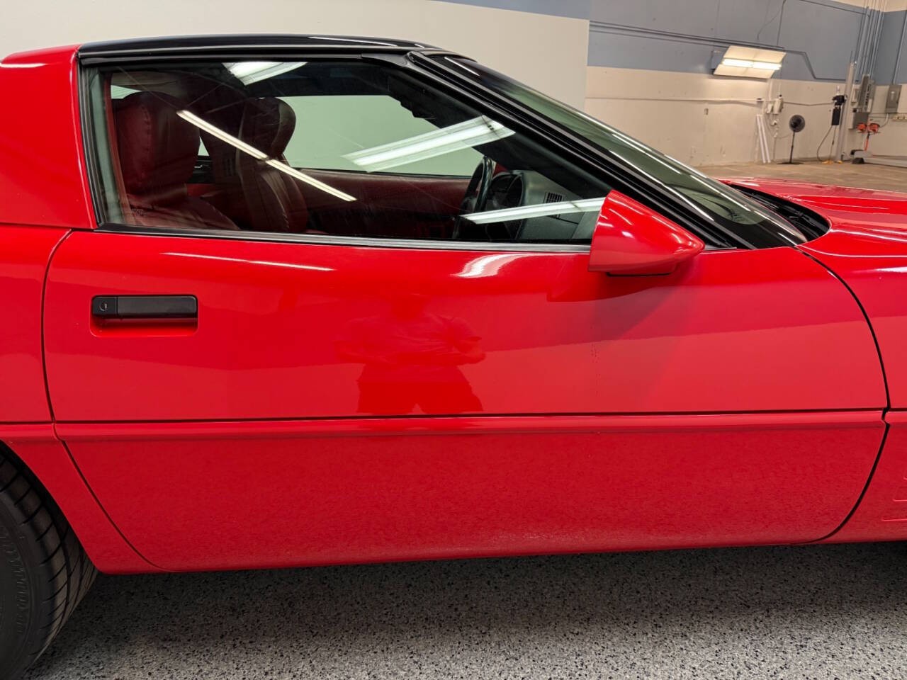 Chevrolet-Corvette-1991-Hatchback-14