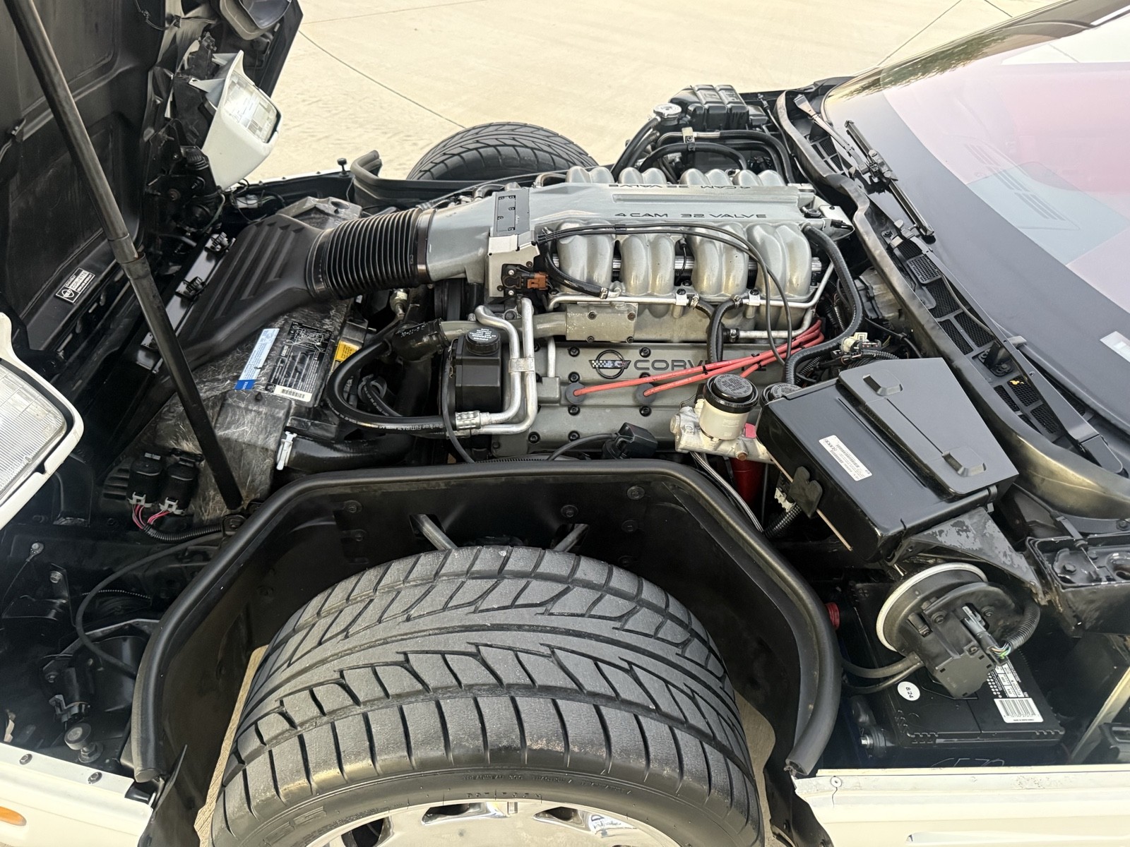 Chevrolet-Corvette-1991-Hatchback-15