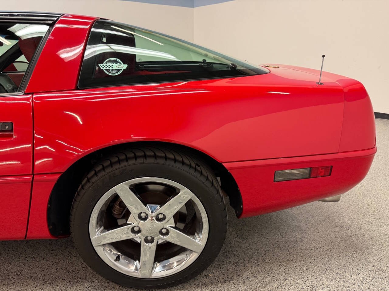 Chevrolet-Corvette-1991-Hatchback-16