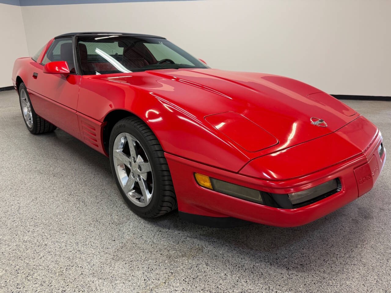 Chevrolet-Corvette-1991-Hatchback-17
