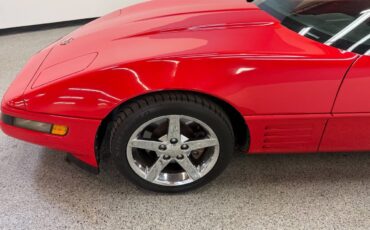 Chevrolet-Corvette-1991-Hatchback-18